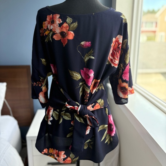 West Kei Navy Floral Tie-Front or Back Short Sleeved Blouse - Picture 11 of 16